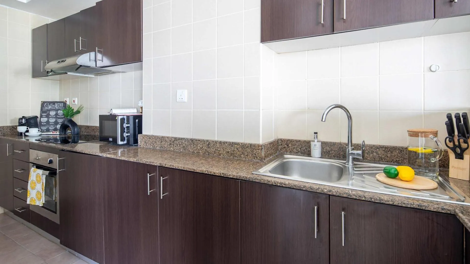 Apartment Frank Porter - Torch Tower Dubai
